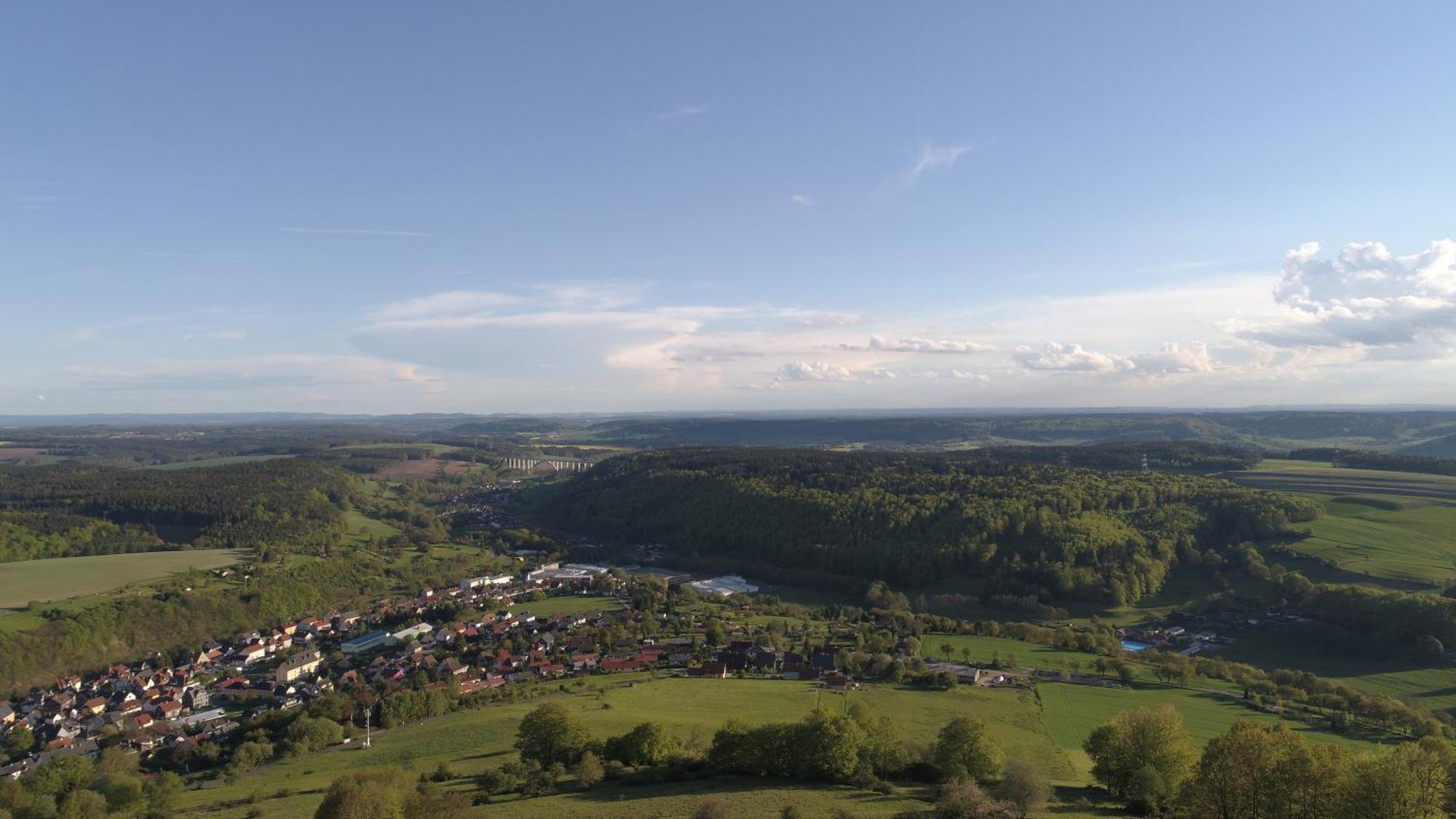 Die Triniushuette "Thueringens Schoenste Aussicht" Rauenstein Buitenkant foto