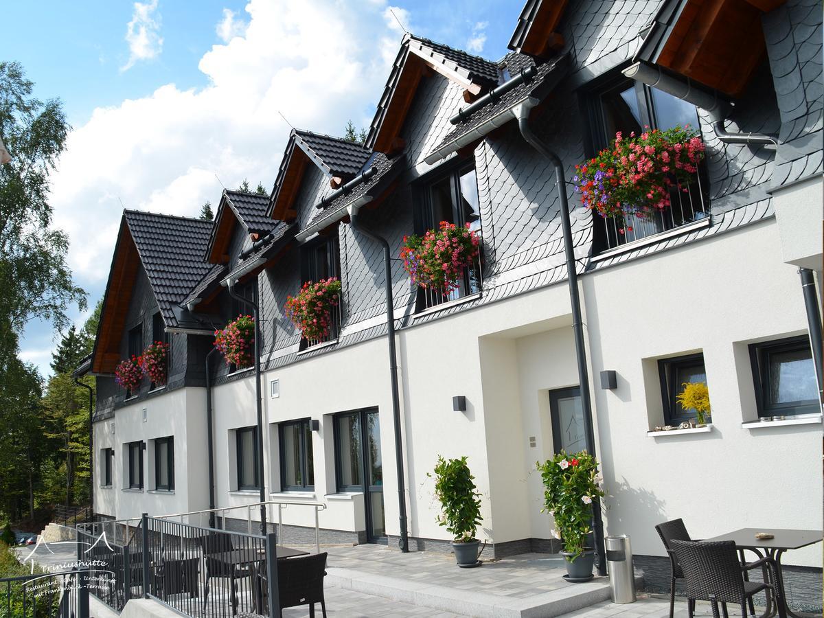 Die Triniushuette "Thueringens Schoenste Aussicht" Rauenstein Buitenkant foto