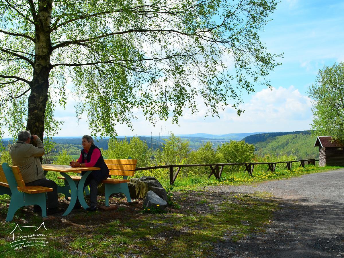 Die Triniushuette "Thueringens Schoenste Aussicht" Rauenstein Buitenkant foto